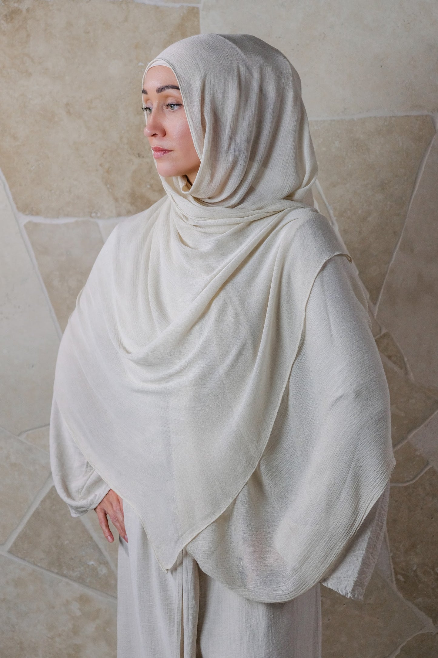 Soft Crinkle Rayon Hijab – Cream