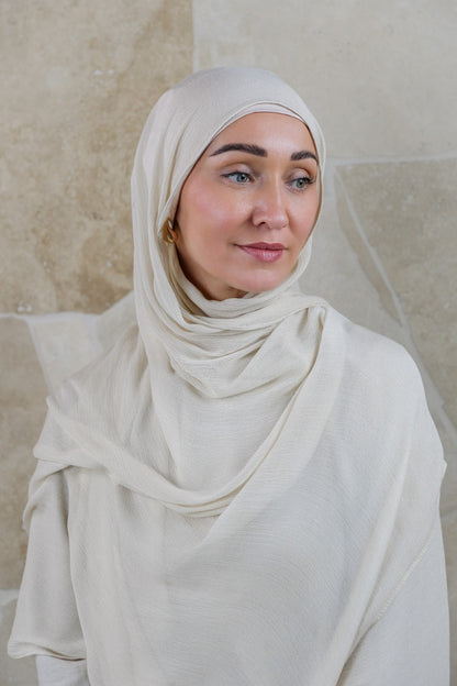 Soft Crinkle Rayon Hijab – Cream
