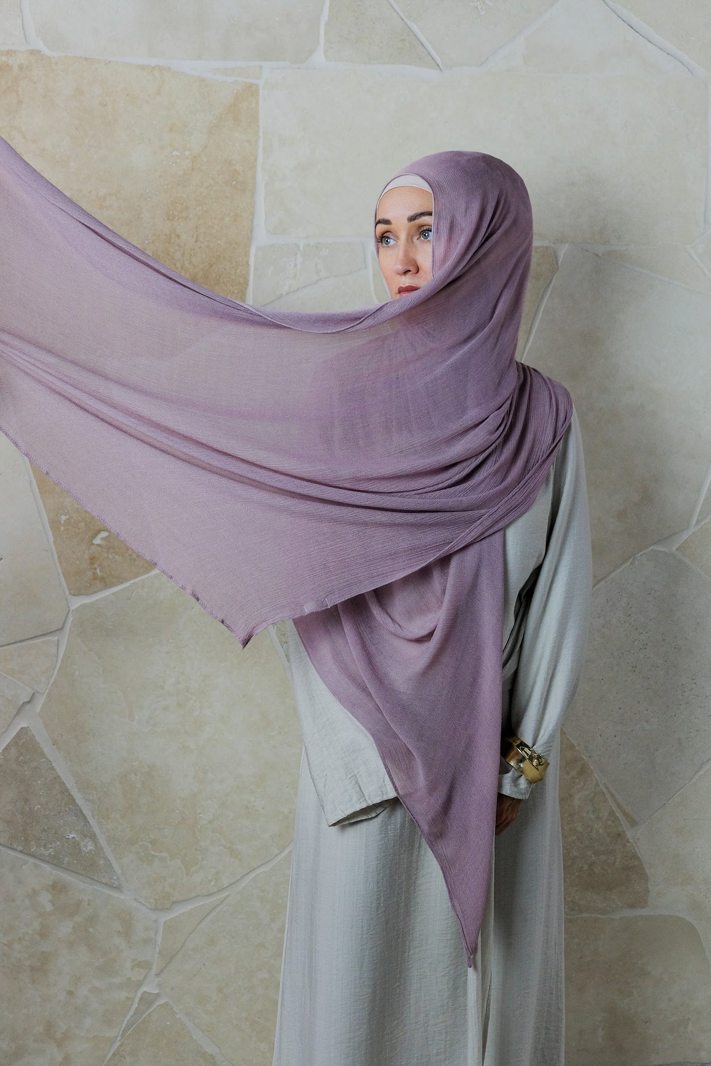 Soft Crinkle Rayon Hijab – Dusty Mauve